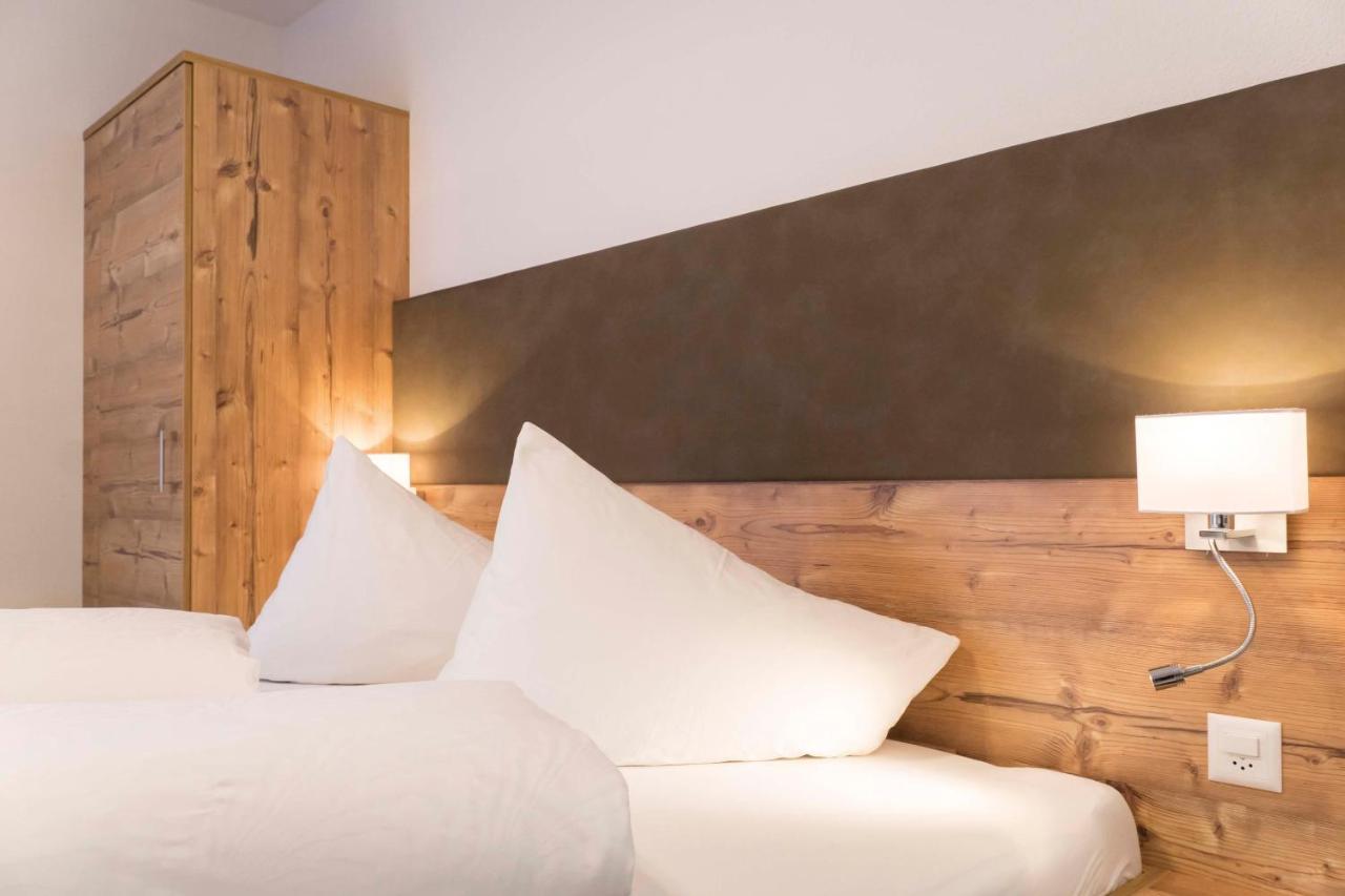 Appartements Garni Alpin Live Samnaun Habitación foto