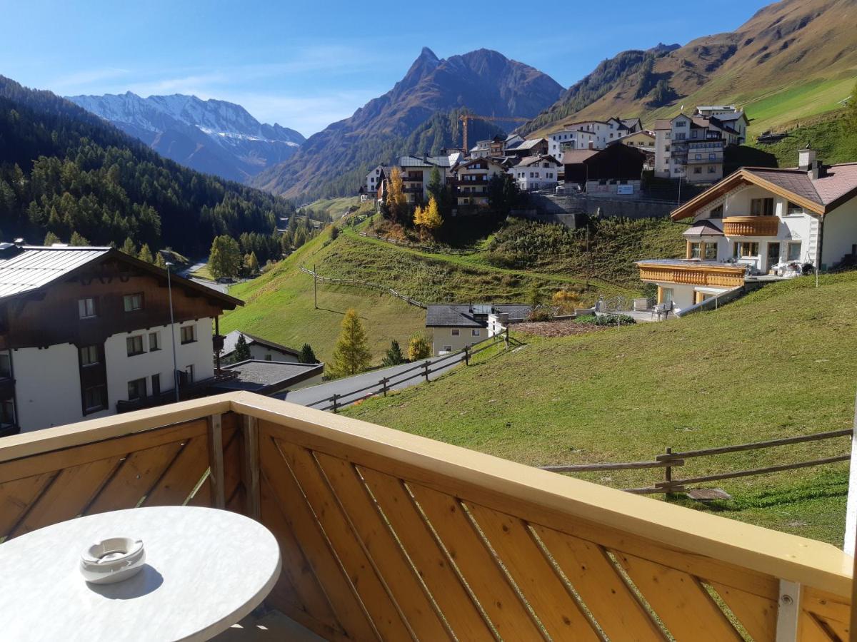 Appartements Garni Alpin Live Samnaun Exterior foto