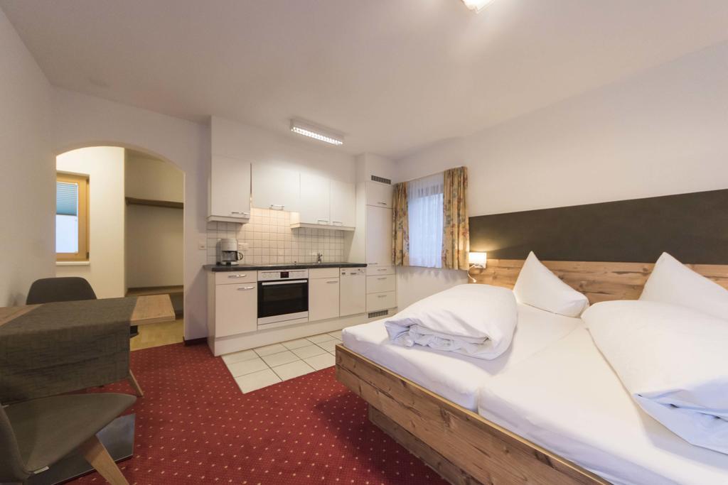 Appartements Garni Alpin Live Samnaun Exterior foto