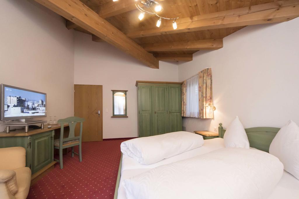 Appartements Garni Alpin Live Samnaun Exterior foto